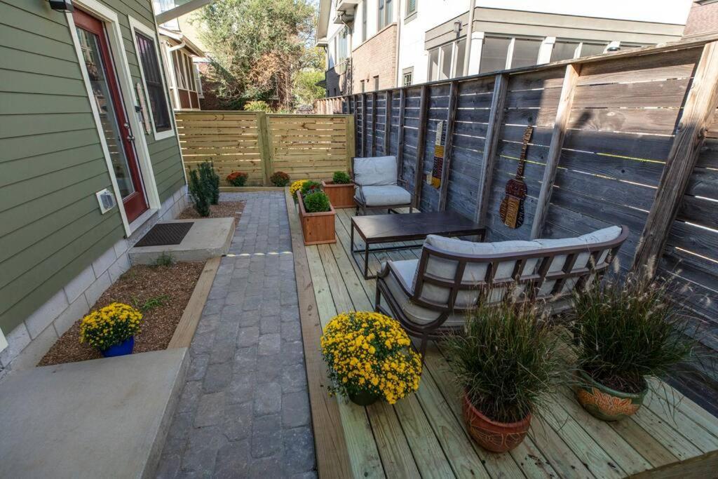 Guest House 12 South Nashville Bagian luar foto
